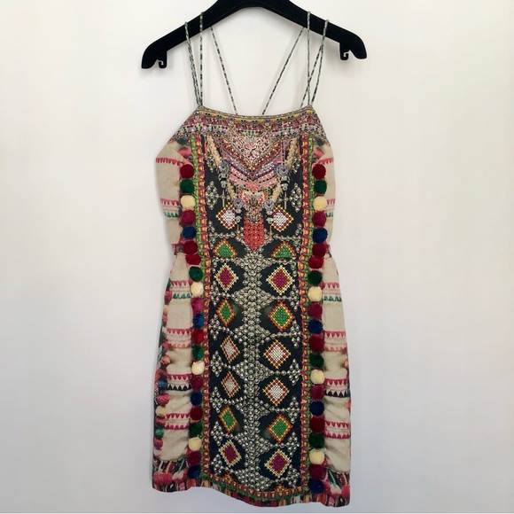 Beautiful Camila Dress with lots of details - Picture 4 of 10